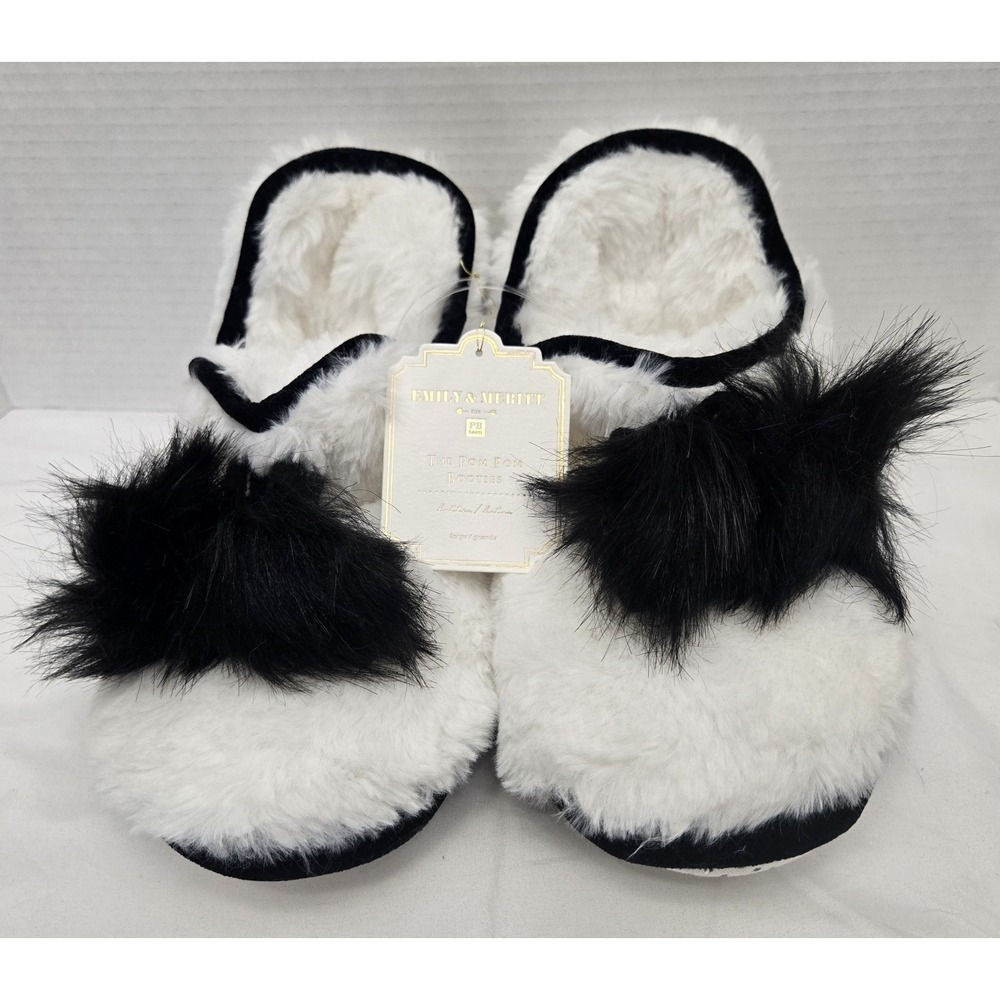 NWT Pottery Barn Teen Emily &‎ Meritt Ivory Faux Fur Pom Pom Bootie Slippers